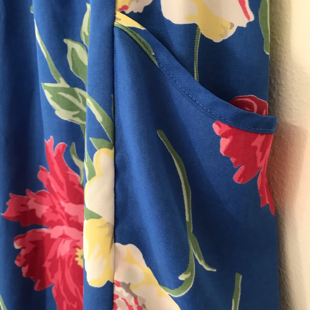 American Eagle floral dress